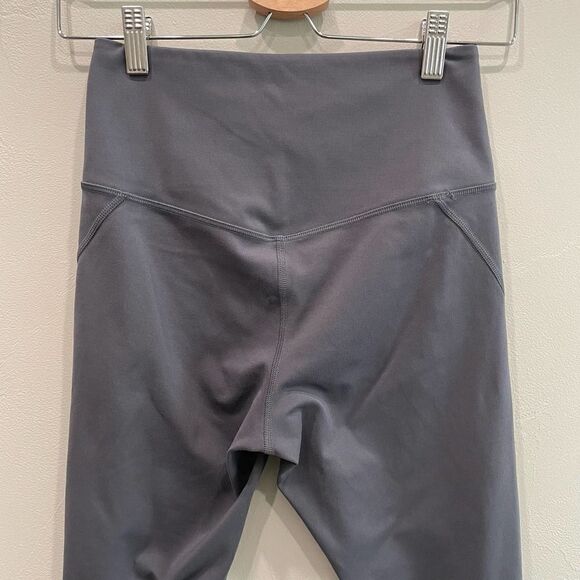 Girlfriend Collective High-Rise Gray Crop Leggings - Size: Small - Picture 10 of 10